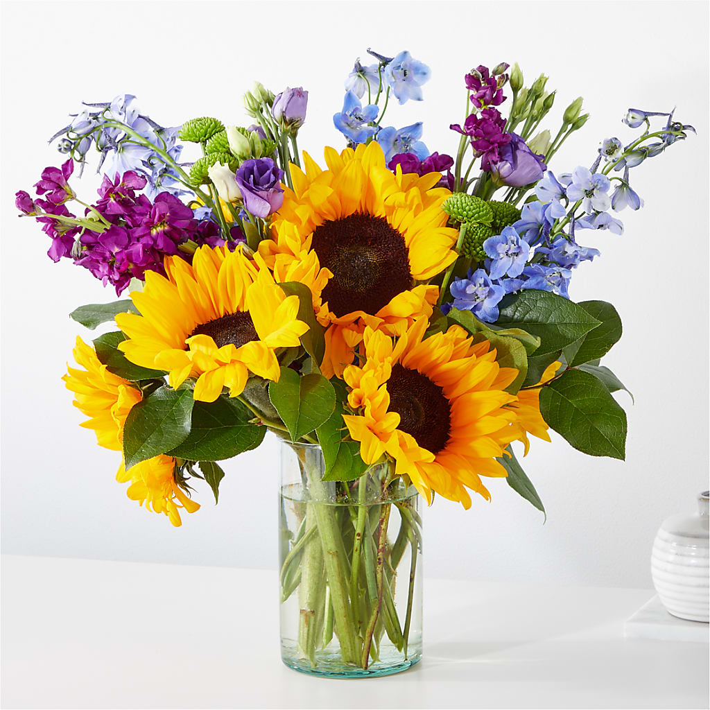 Catching Rays Bouquet – Flowers By Albert, Lowell MA