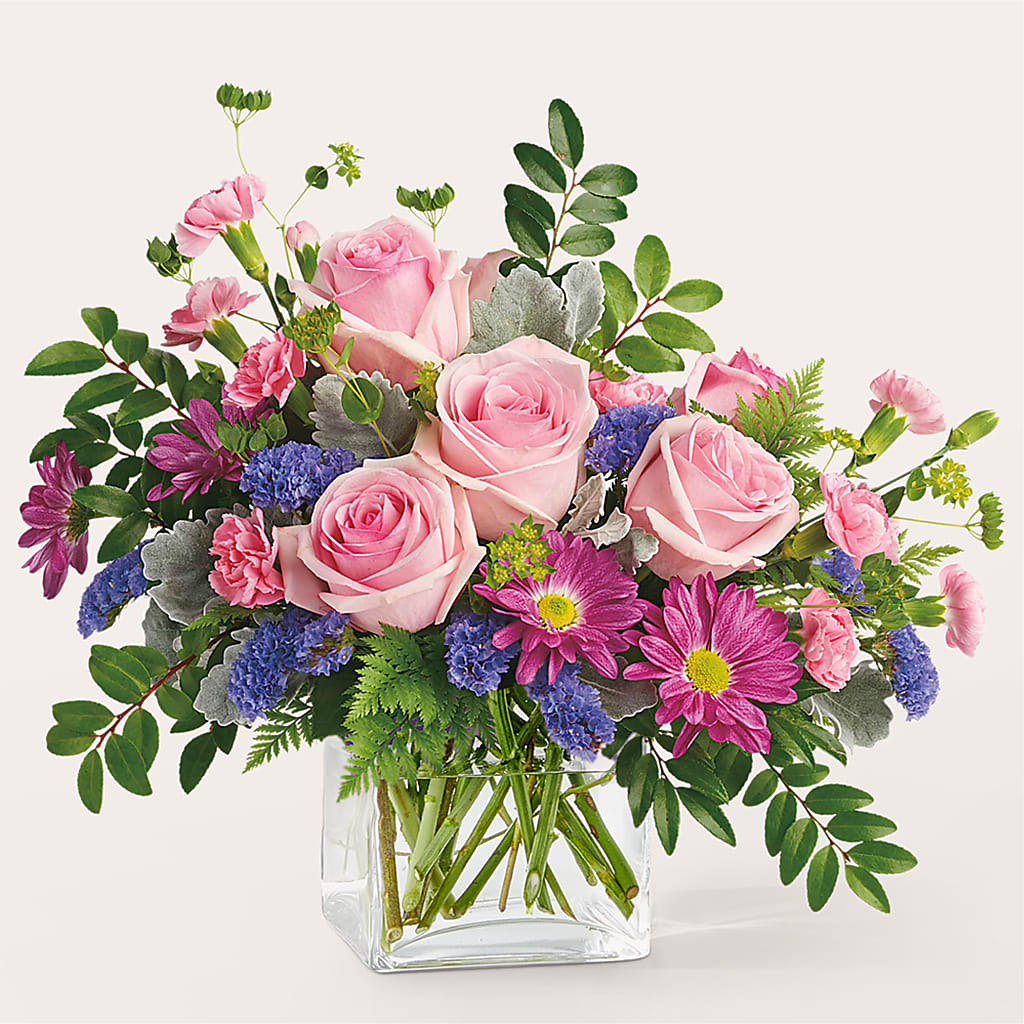 Starlet Bouquet – Flowers By Albert, Lowell MA